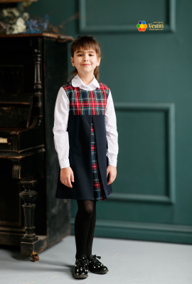 Sleeveless trapeze dress, checkered top