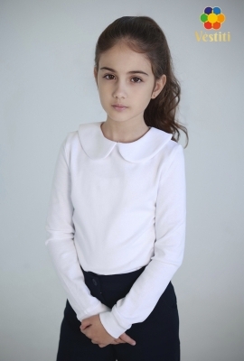 Maletă albă cu guler franțuzesc