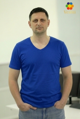 Tricou simplu albastru electric